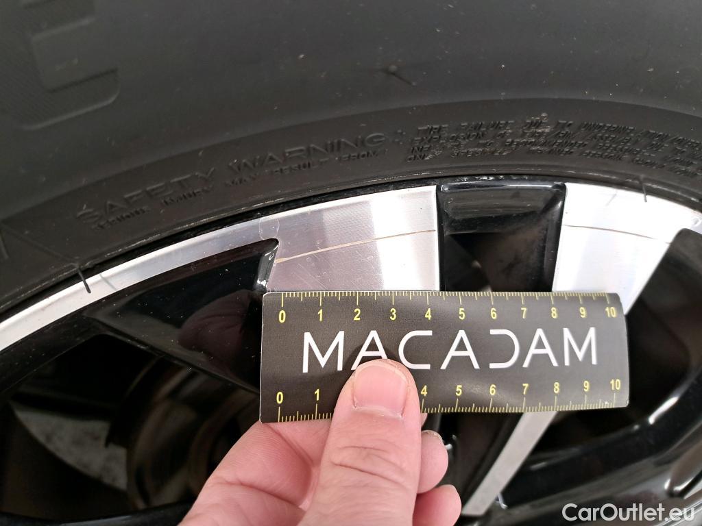  Peugeot  2008 PEUGEOT  / 2019 / 5P / Crossover BLUEHDI 110 S&S ALLURE BUSINESS #23