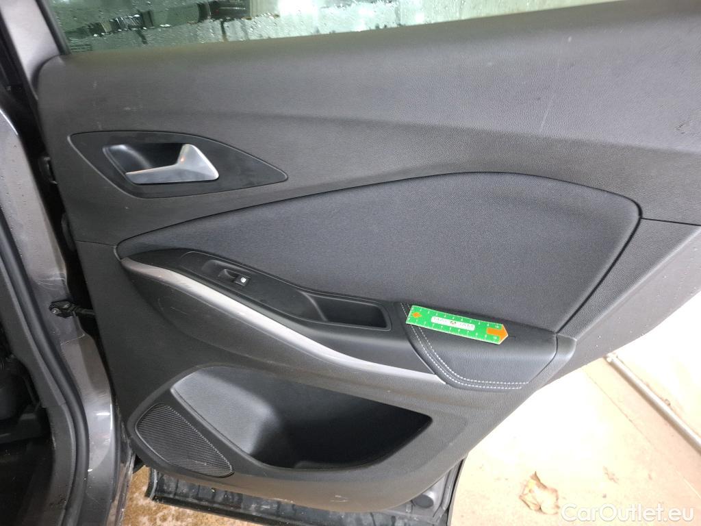  Opel   Grandland X OPEL 2017 5P SUV 12 TURBO 130 EDITION BUSINESS AUTO #10