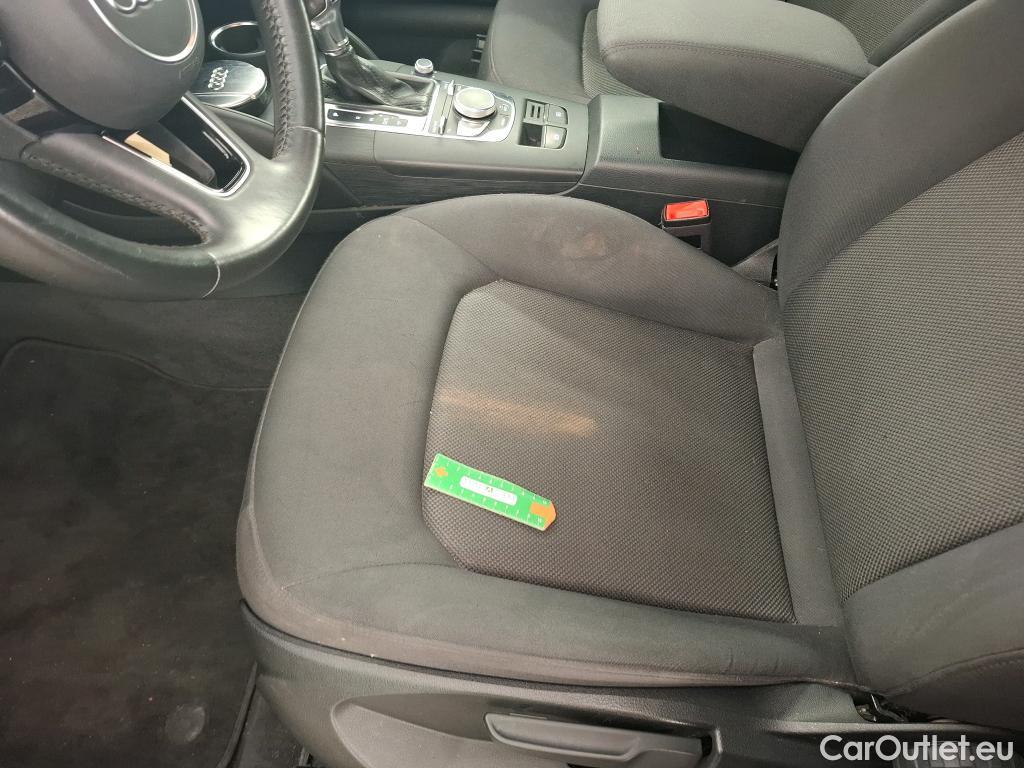  Audi  A3 AUDI  Sportback / 2016 / 5P / Berline 30 TFSI S TRONIC BUSINESS LINE #50