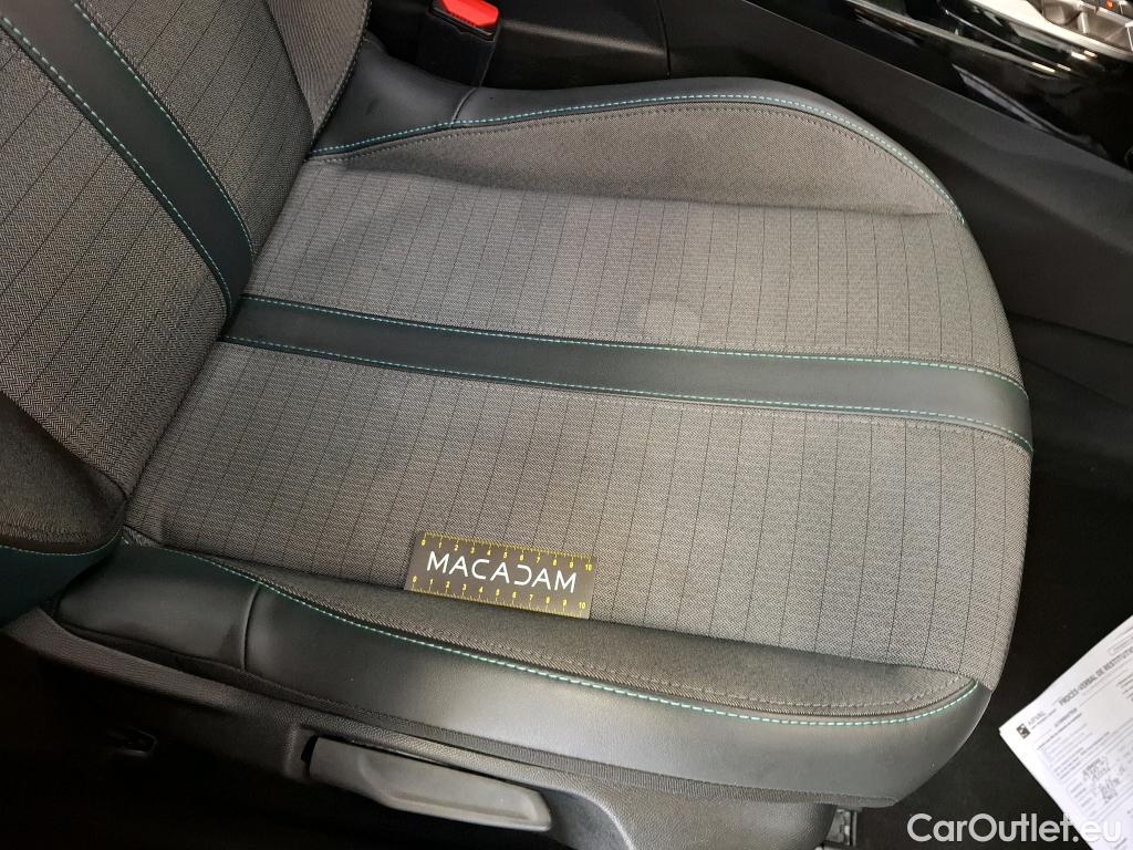  Peugeot  2008  Allure Pack 1.5 HDi 130CV BVA8 E6d #17