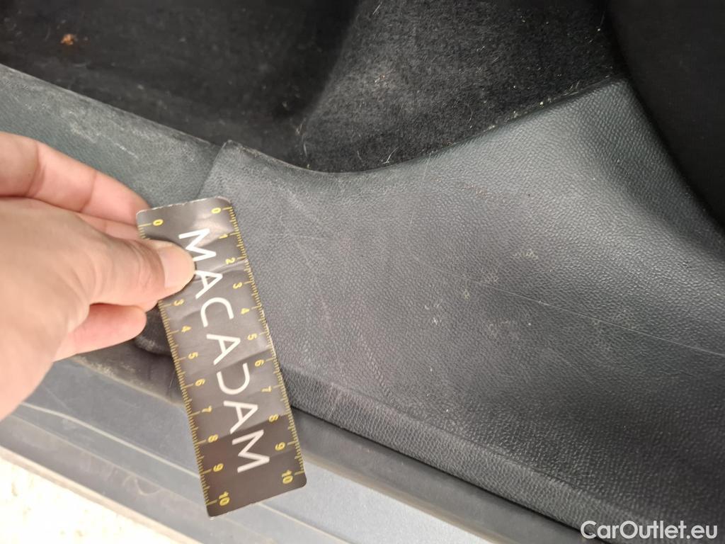  Peugeot  208  Active Business 1.5 HDi 100CV BVM6 E6d #47