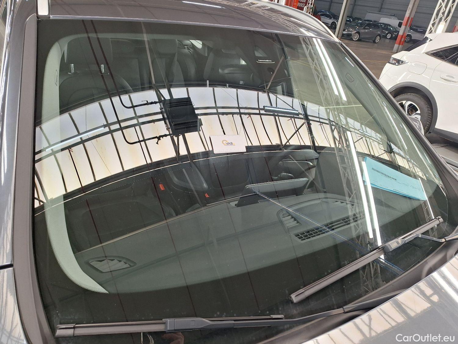  Bmw  X1 BMW,  FL'19, BMW  sDrive18iA (100 kW) 5d #37