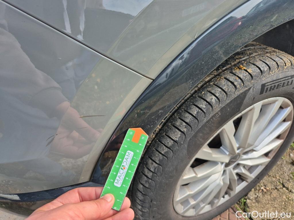  Audi  Q2 AUDI  / 2016 / 5P / todoterreno Design 30 TFSI 85kW (116CV) #24