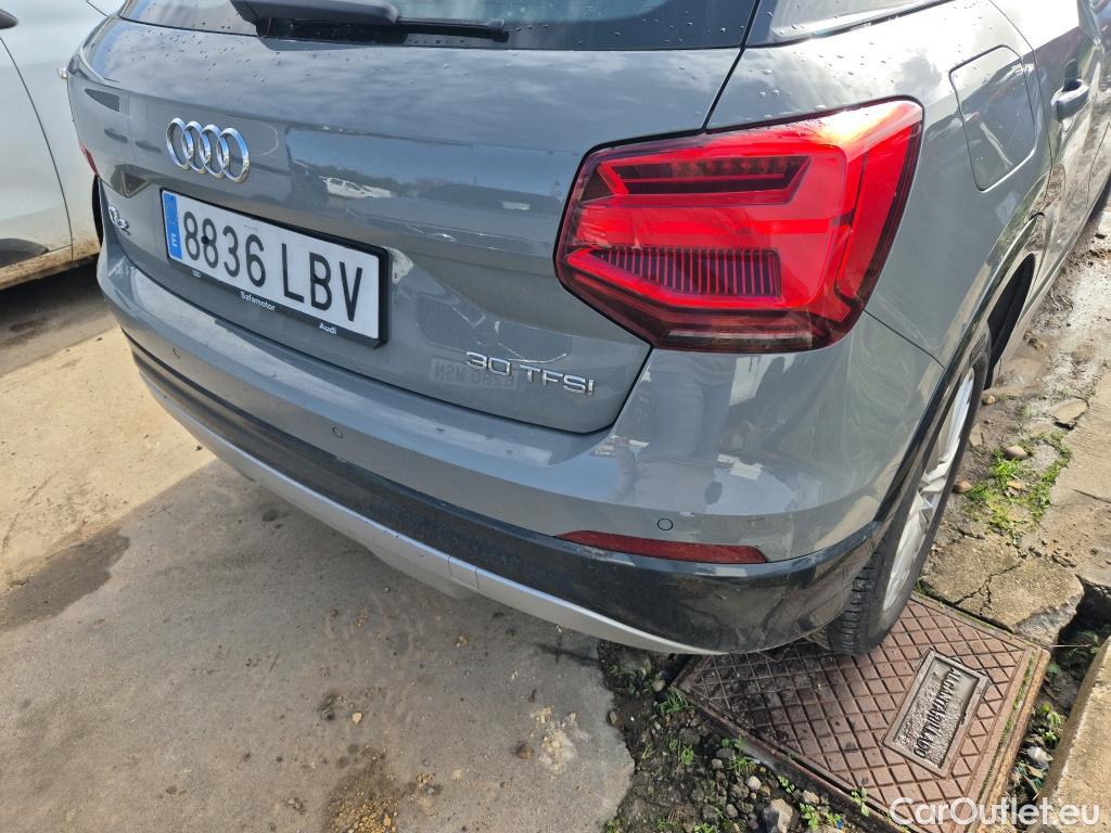  Audi  Q2 AUDI  / 2016 / 5P / todoterreno Design 30 TFSI 85kW (116CV) #3