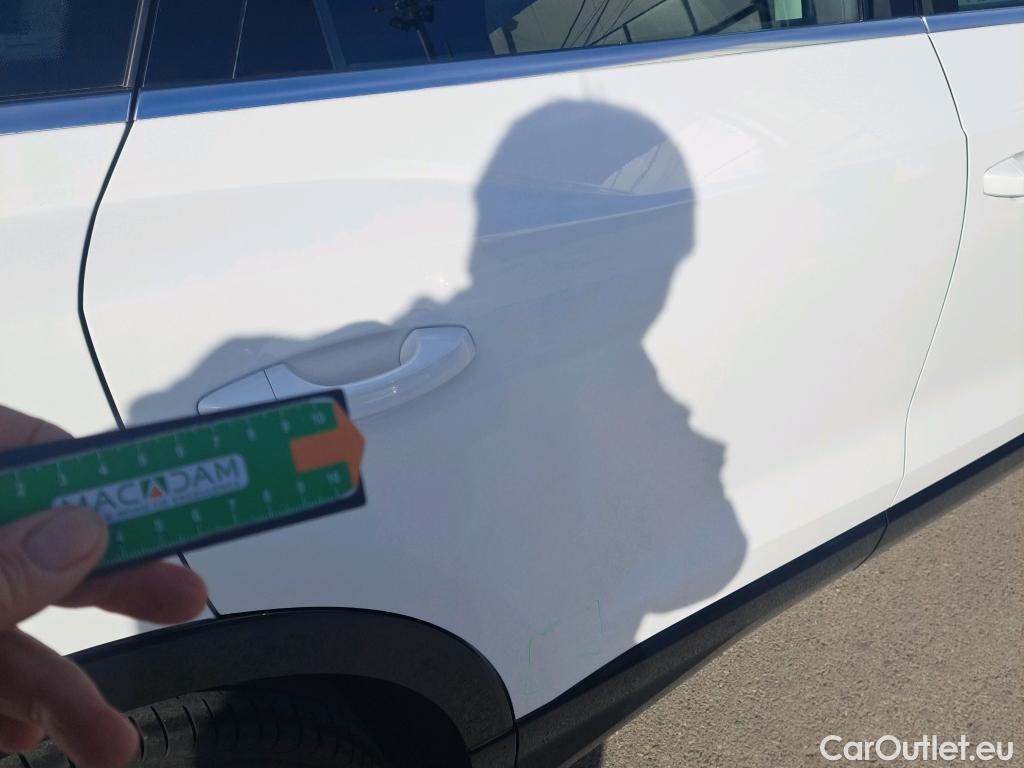  Audi  Q3 AUDI  / 2018 / 5P / todoterreno Advanced 35 TDI 110kW (150CV) S tronic (AC2) #3