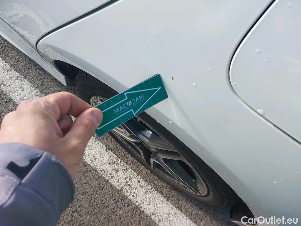  Mercedes  A-Klasse MERCEDES-BENZ Clase A / 2018 / 4P / sedán Sedán A 250 e #14