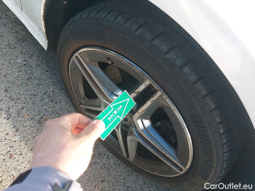  Mercedes  A-Klasse MERCEDES-BENZ Clase A / 2018 / 4P / sedán Sedán A 250 e #6