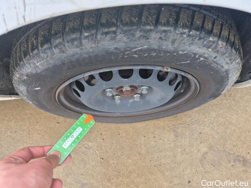  Renault  Zoe RENAULT  / 2019 / 5P / berlina con portón Life 80 kW R110 Bateria 40kWh #14