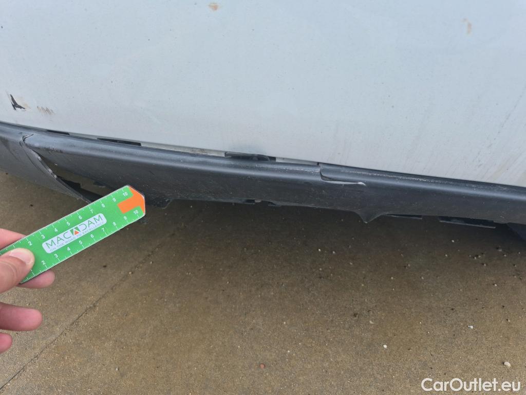  Renault  Zoe RENAULT  / 2019 / 5P / berlina con portón Life 80 kW R110 Bateria 40kWh #3