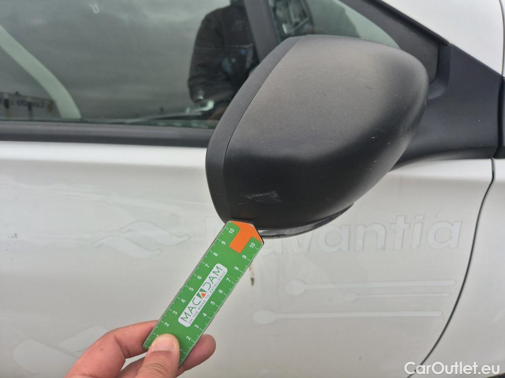  Renault  Zoe RENAULT  / 2019 / 5P / berlina con portón Life 80 kW R110 Bateria 40kWh #26