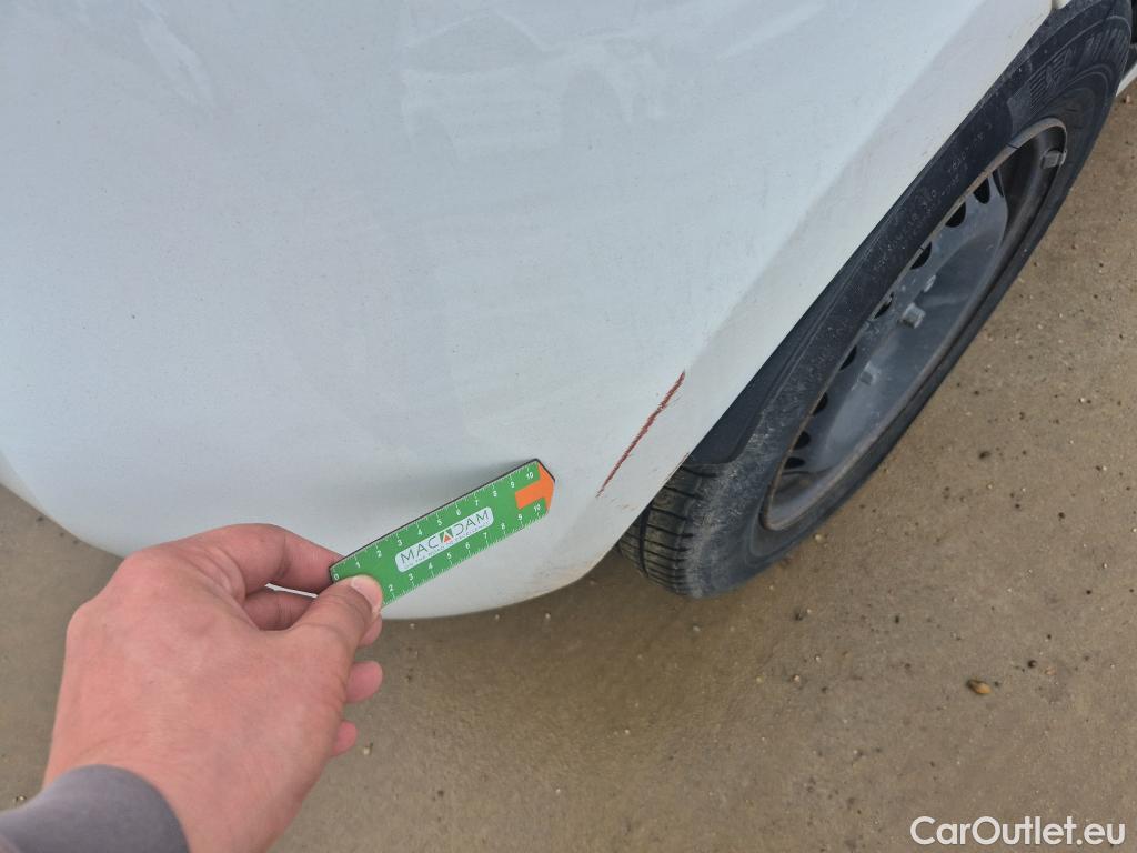  Renault  Zoe RENAULT  / 2019 / 5P / berlina con portón Life 80 kW R110 Bateria 40kWh #7