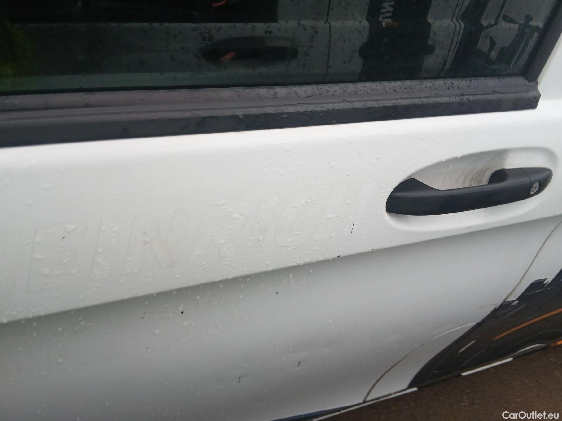  Mercedes  Vito MERCEDES-BENZ  / 2014 / 4P / furgón 114 CDI Larga #13