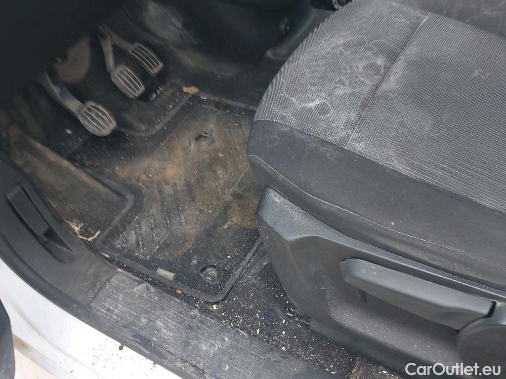  Opel  Combo OPEL  / 2018 / 3P / furgón derivado de turismo 1.5 TD 75kW (100CV) Express L H1 1000kg #27