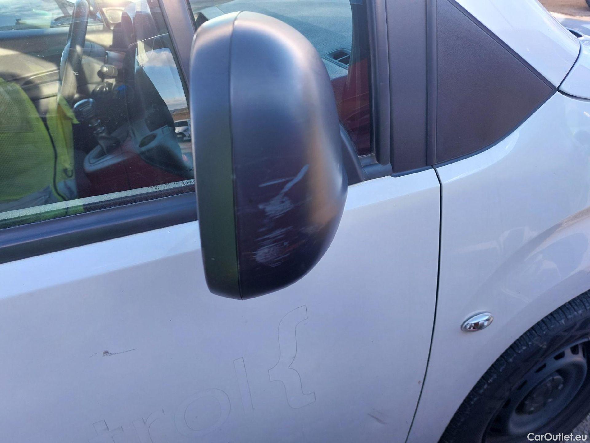  Citroen  Berlingo CITROEN  / 2018 / 3P / furgón derivado de turismo Talla M BlueHDi 100 CONTROL #30