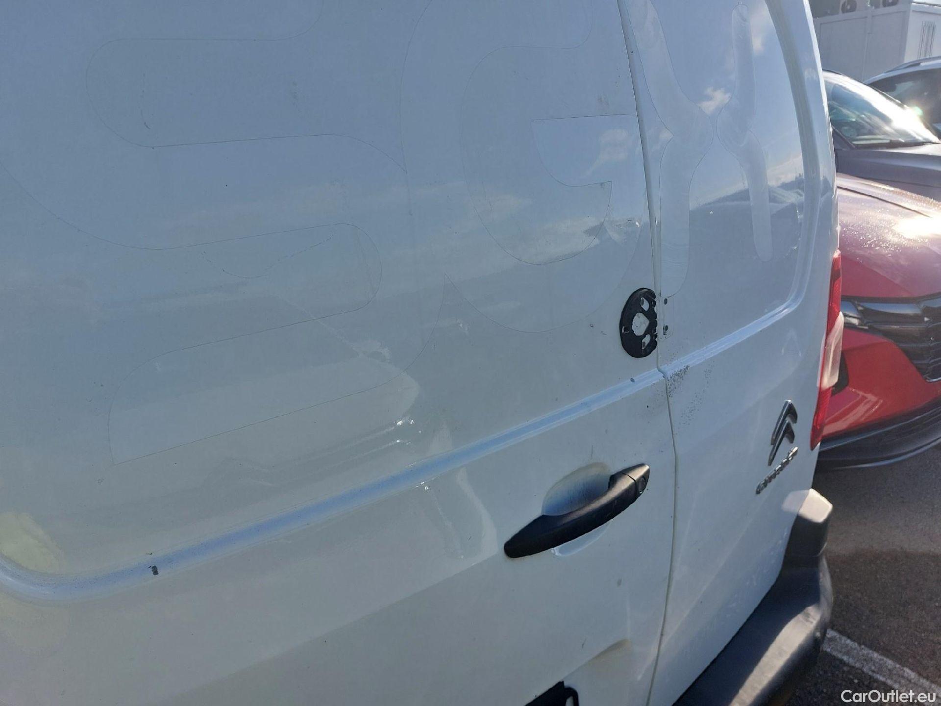  Citroen  Berlingo CITROEN  / 2018 / 3P / furgón derivado de turismo Talla M BlueHDi 100 CONTROL #17