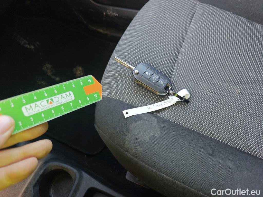  Opel  Combo OPEL  / 2018 / 3P / furgón derivado de turismo 1.6 TD S/S 74kW (100CV) Express L H1 650 #2