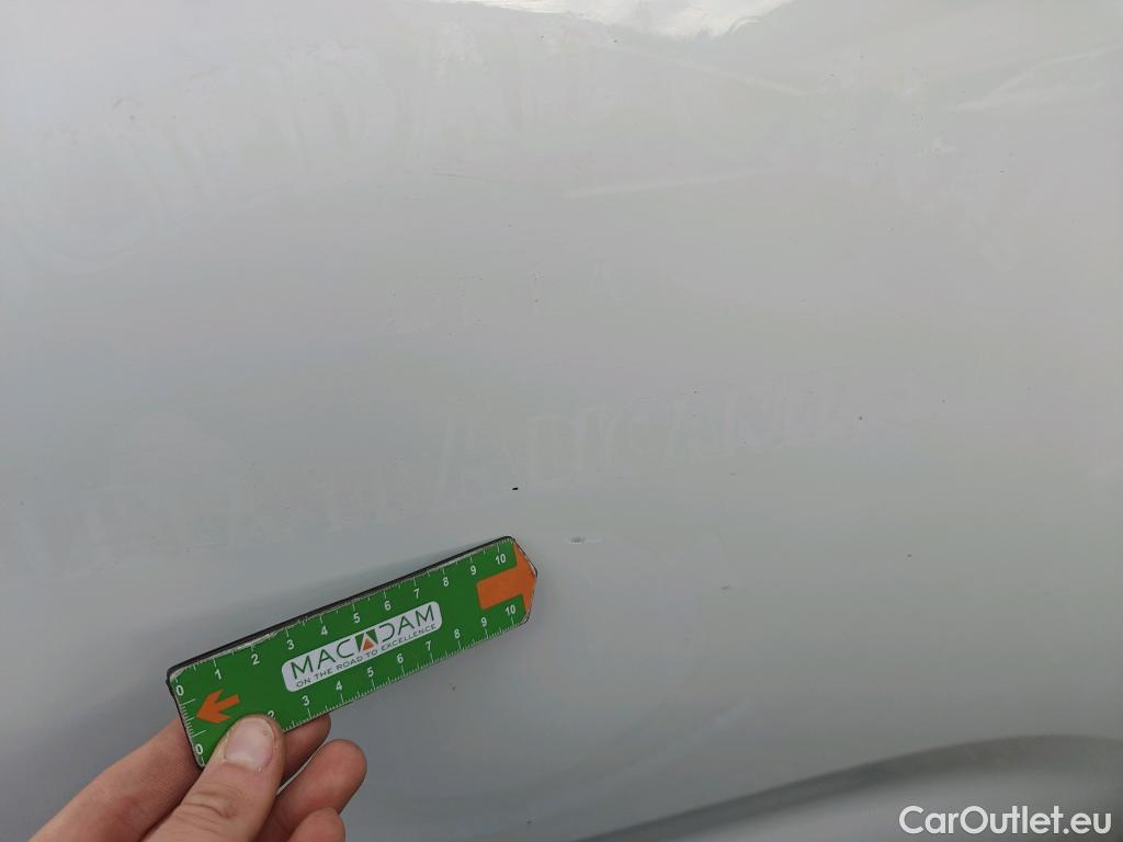  Citroen  Berlingo CITROEN  / 2018 / 5P / combi Talla M BlueHDi 100 S&S LIVE PACK (IND) #26