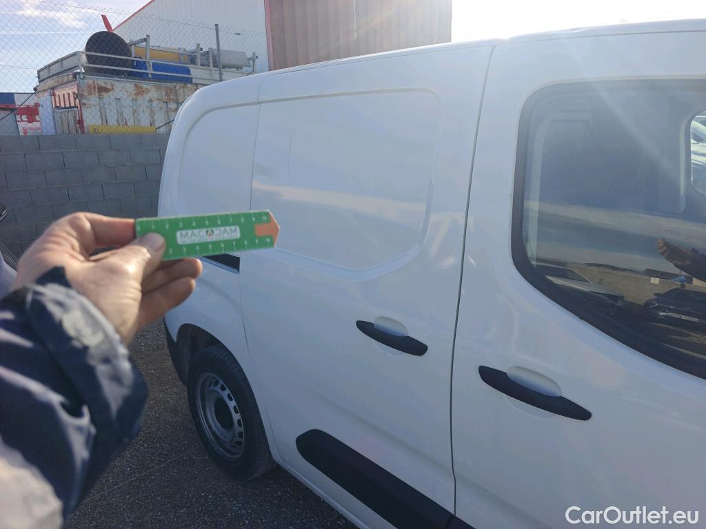  Opel  Combo OPEL  / 2018 / 3P / furgón derivado de turismo 1.6 TD S/S 74kW (100CV) Express L H1 650 #21