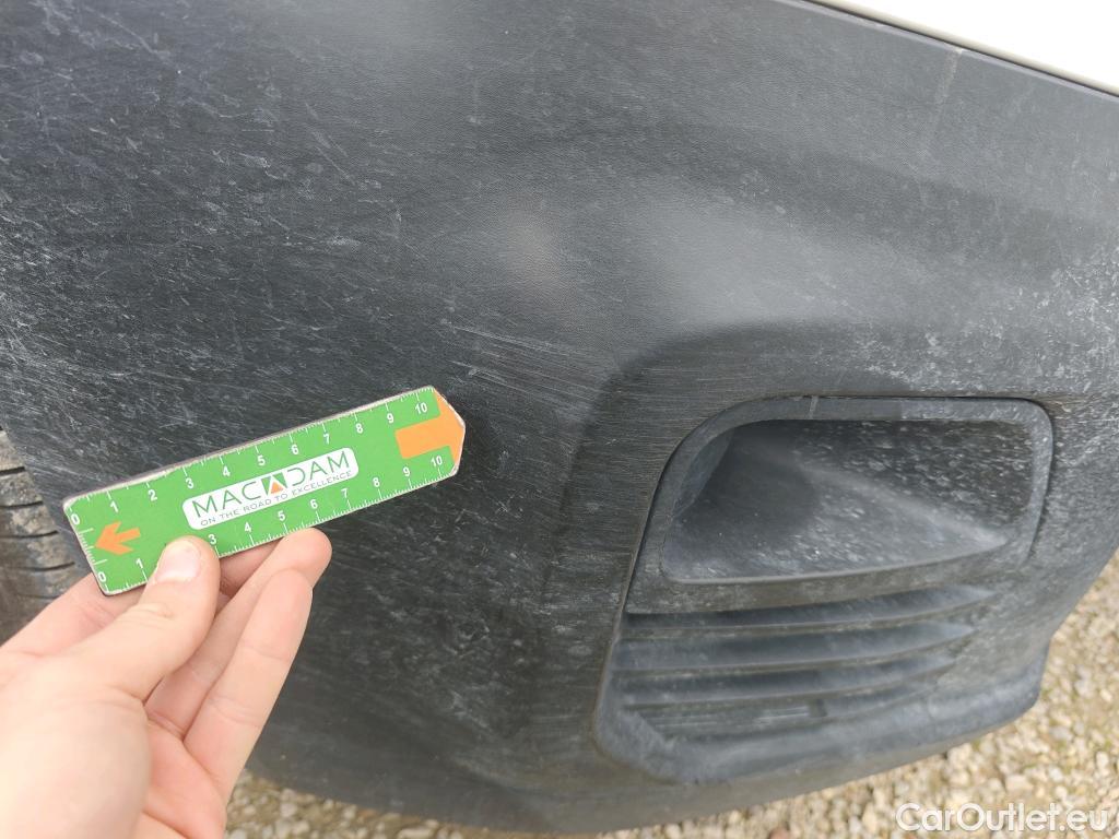  Citroen  Berlingo CITROEN  / 2018 / 5P / combi Talla M BlueHDi 100 S&S LIVE PACK (IND) #49