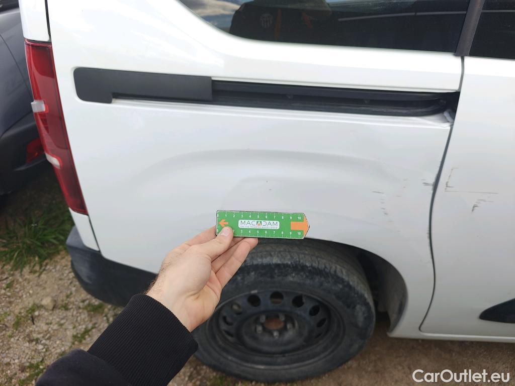  Citroen  Berlingo CITROEN  / 2018 / 5P / combi Talla M BlueHDi 100 S&S LIVE PACK (IND) #1