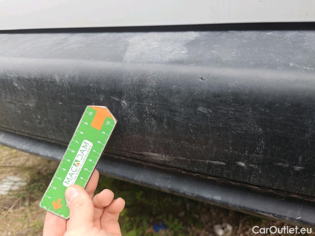  Citroen  Berlingo CITROEN  / 2018 / 5P / combi Talla M BlueHDi 100 S&S LIVE PACK (IND) #38