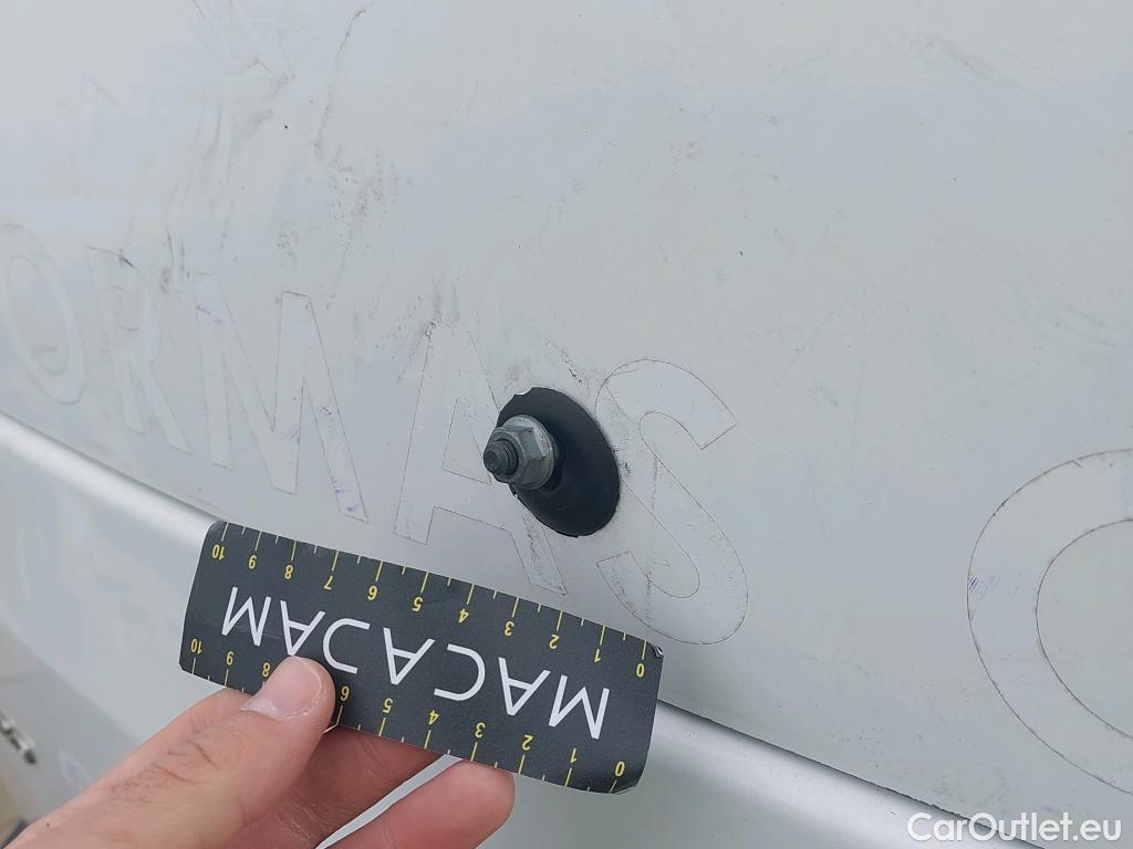  Opel  Combo OPEL  / 2018 / 3P / furgón derivado de turismo 1.5 TD 75kW (100CV) Express L H1 1000kg #48