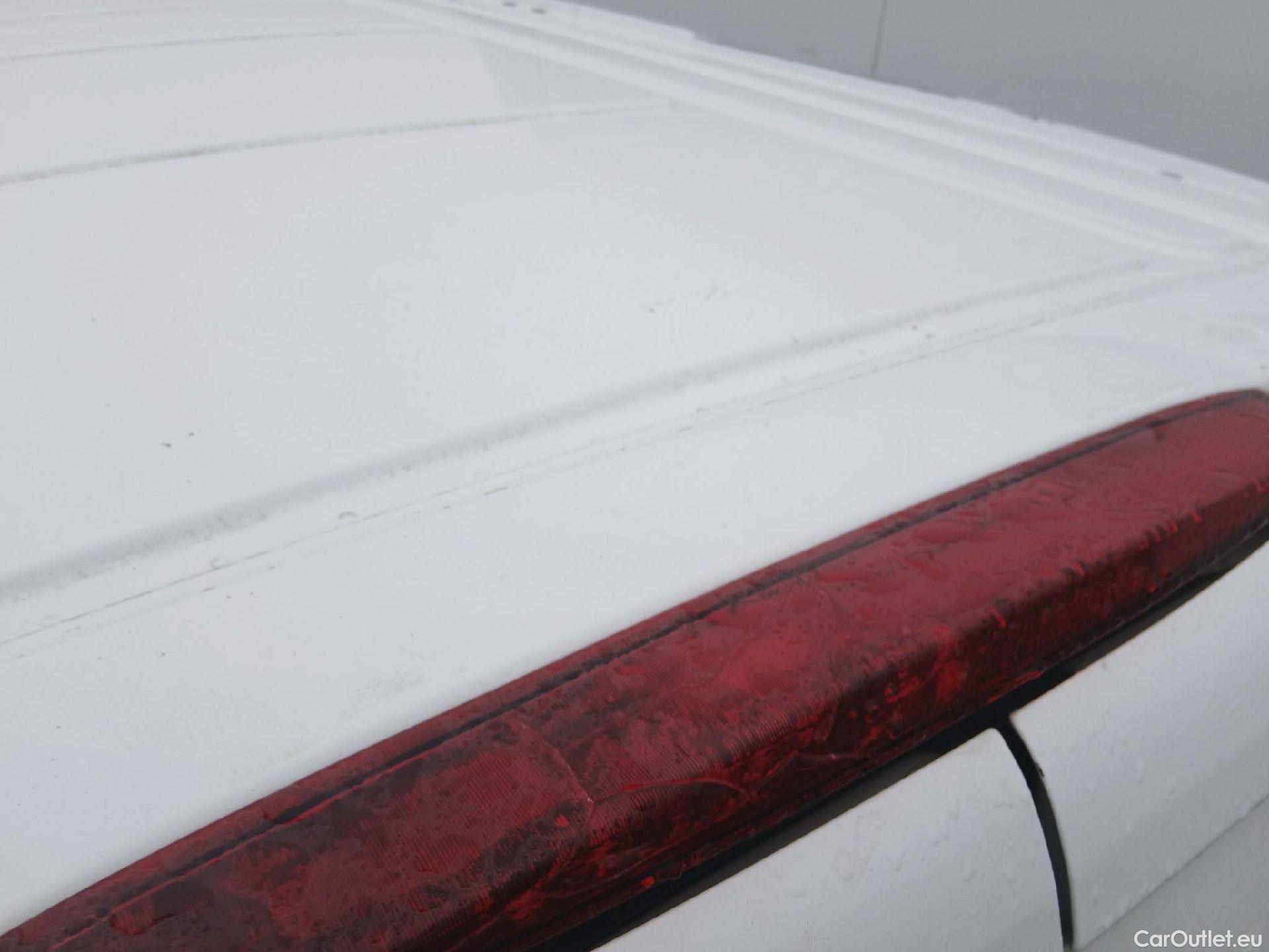  Mercedes  Vito MERCEDES-BENZ  / 2014 / 4P / furgón 114 CDI Larga #18