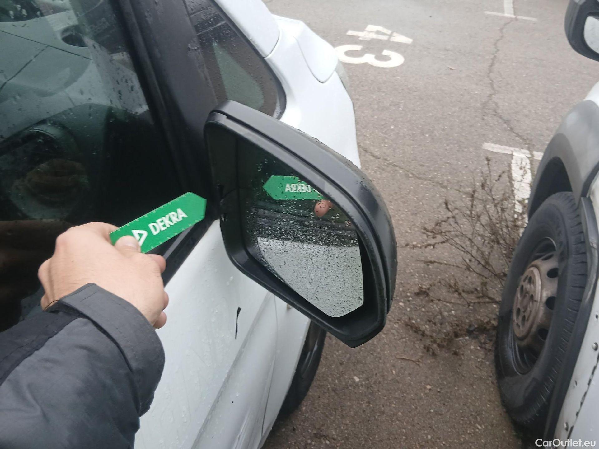  Mercedes  Vito MERCEDES-BENZ  / 2014 / 4P / furgón 114 CDI Larga #35