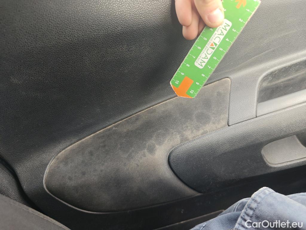  Citroen  Berlingo CITROEN  / 2018 / 5P / combi Talla M BlueHDi 100 S&S LIVE PACK (IND) #34