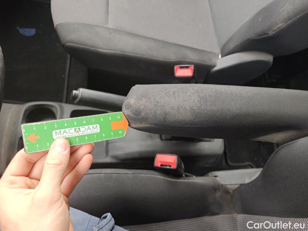  Citroen  Berlingo CITROEN  / 2018 / 5P / combi Talla M BlueHDi 100 S&S LIVE PACK (IND) #33