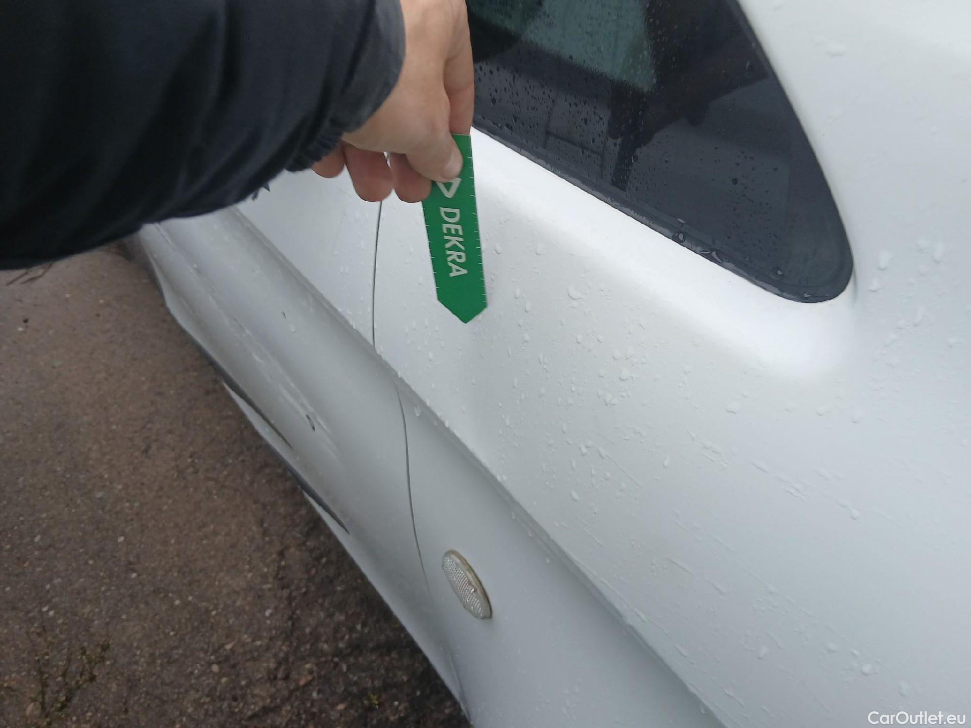  Mercedes  Vito MERCEDES-BENZ  / 2014 / 4P / furgón 114 CDI Larga #38