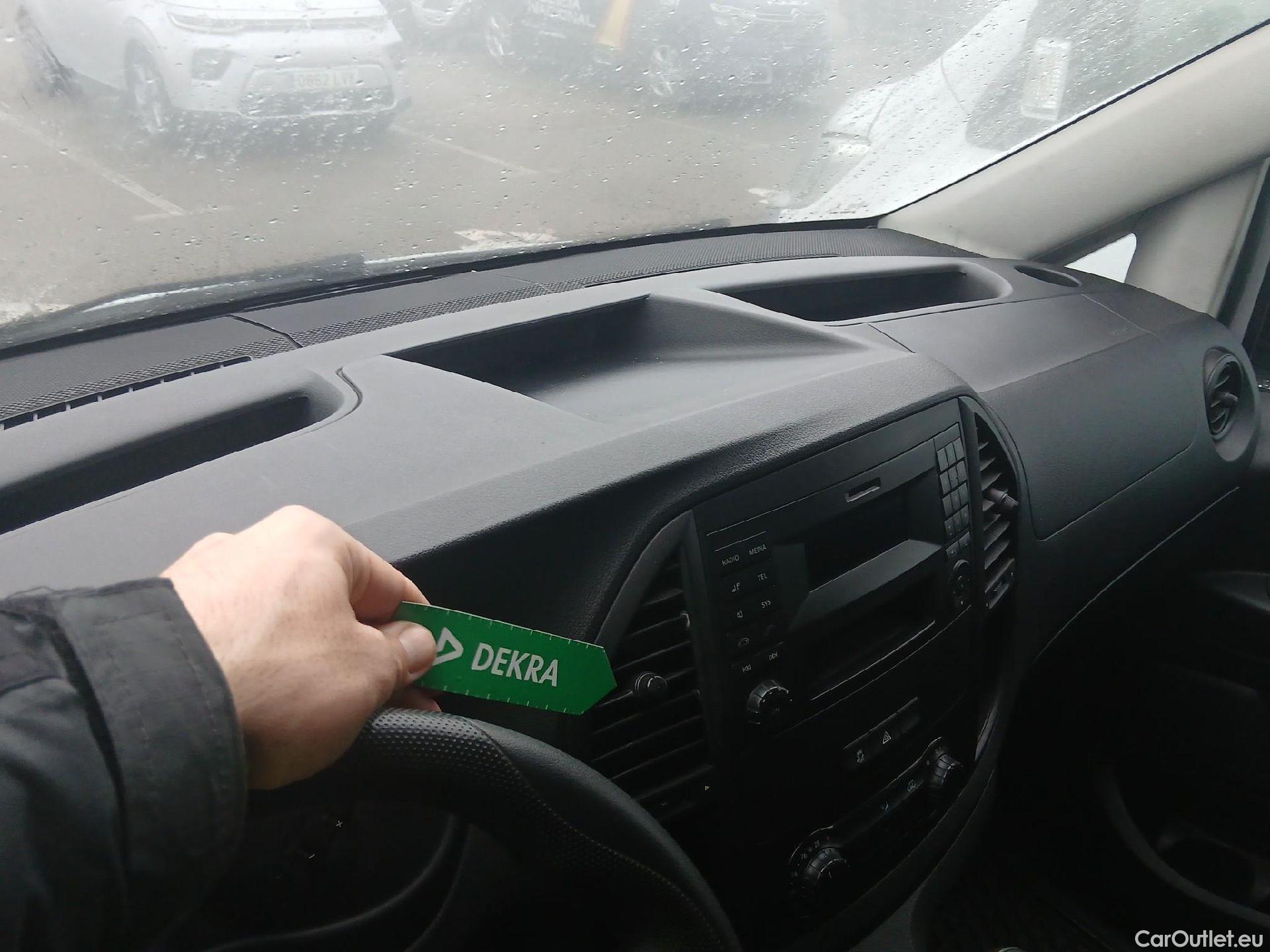  Mercedes  Vito MERCEDES-BENZ  / 2014 / 4P / furgón 114 CDI Larga #42