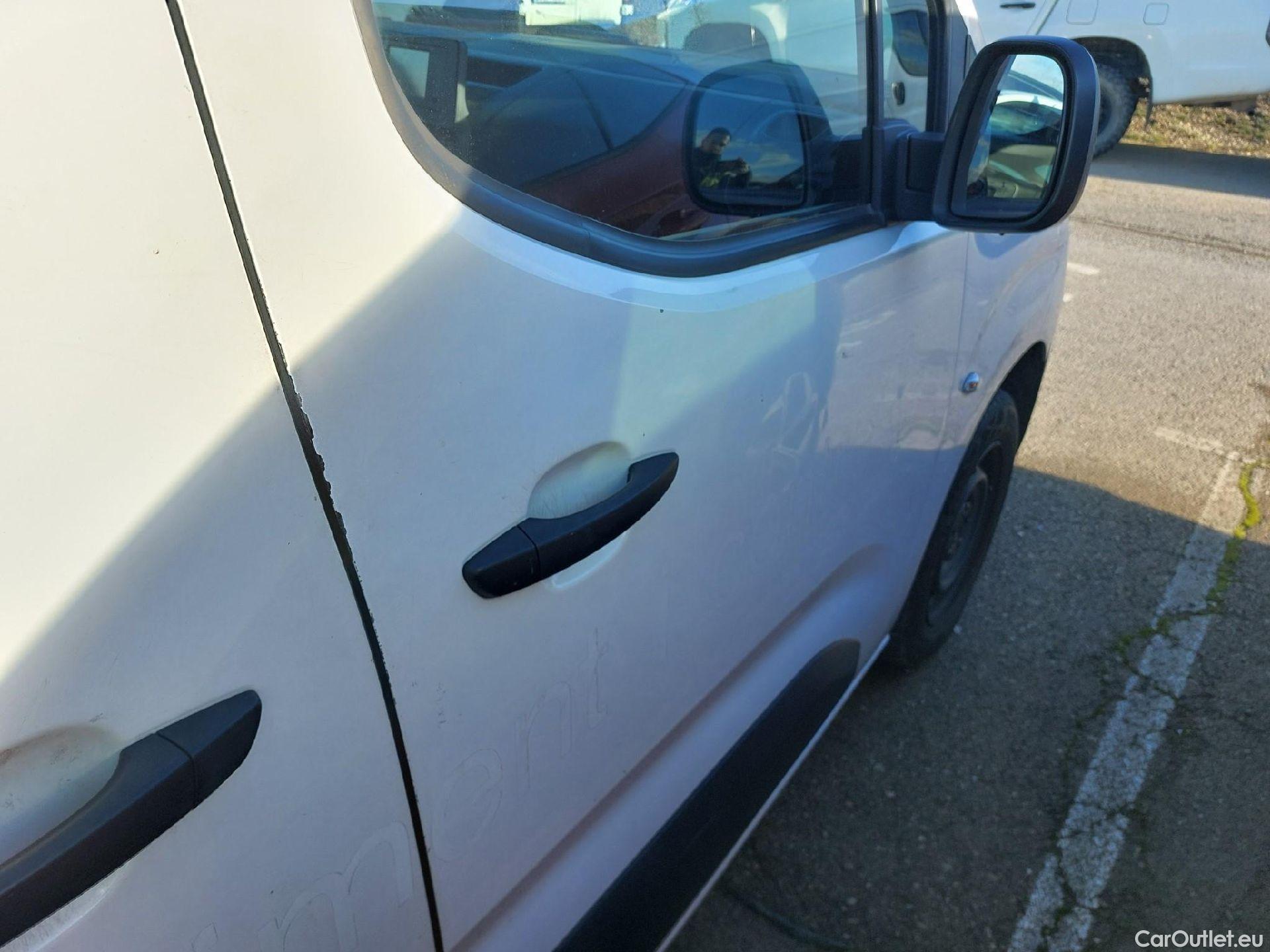  Citroen  Berlingo CITROEN  / 2018 / 3P / furgón derivado de turismo Talla M BlueHDi 100 CONTROL #28