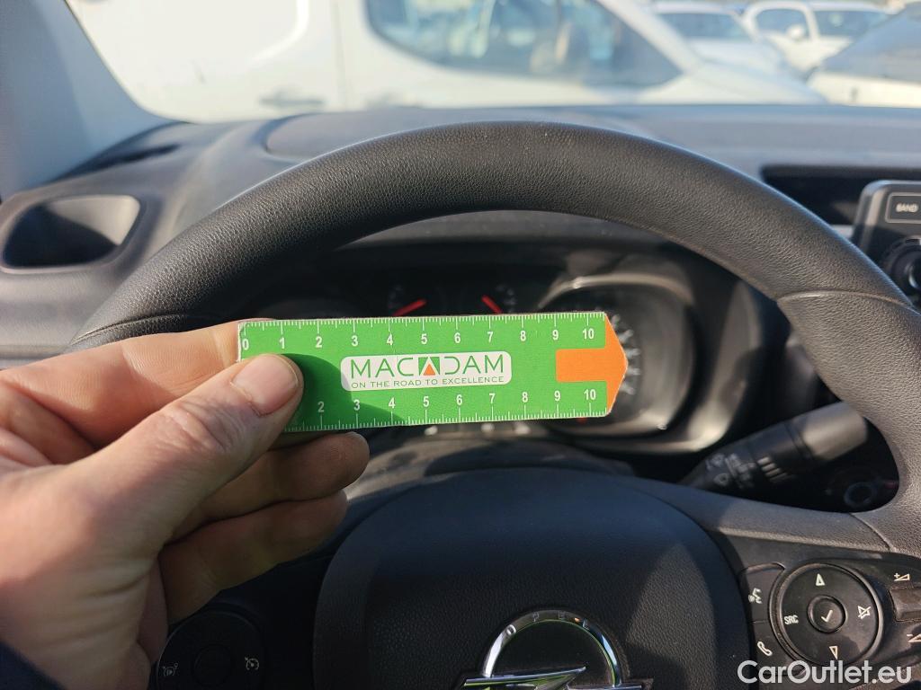  Opel  Combo OPEL  / 2018 / 3P / furgón derivado de turismo 1.6 TD S/S 74kW (100CV) Express L H1 650 #23