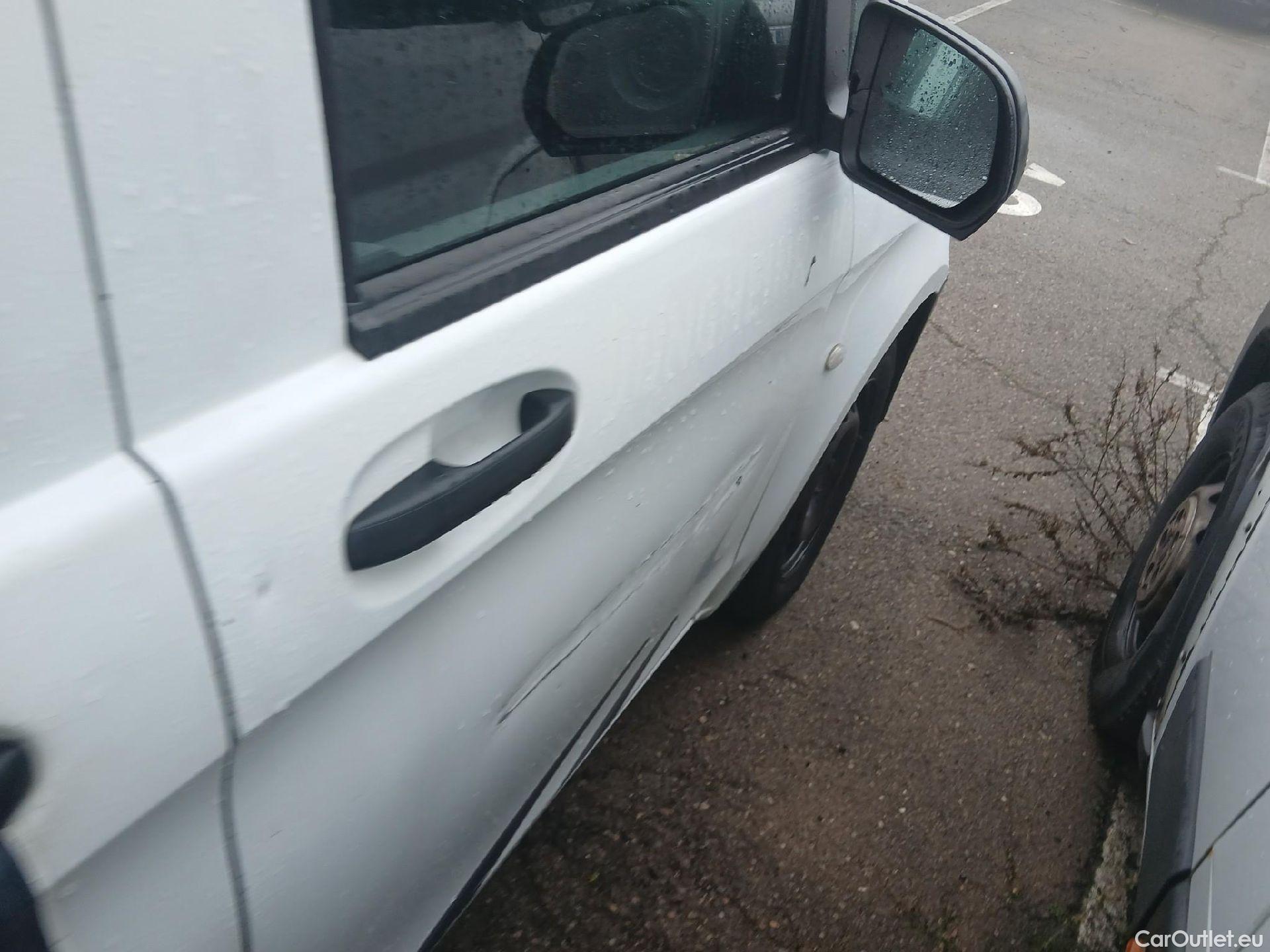  Mercedes  Vito MERCEDES-BENZ  / 2014 / 4P / furgón 114 CDI Larga #33