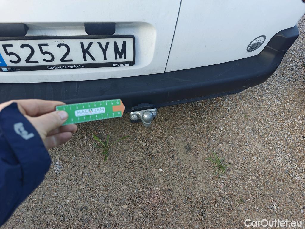  Opel  Combo OPEL  / 2018 / 3P / furgón derivado de turismo 1.6 TD S/S 74kW (100CV) Express L H1 650 #18