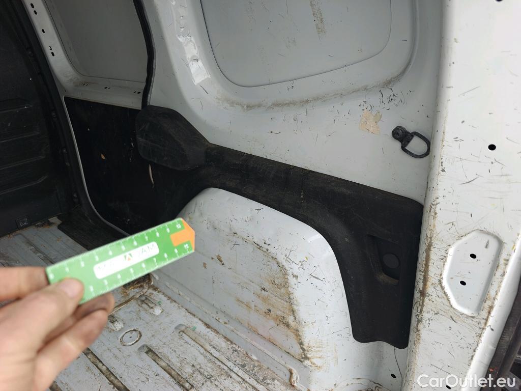  Mercedes  Citan MERCEDES-BENZ  / 2021 / 4P / furgón derivado de turismo 110 CDI 70kW Furgón Base Largo #56