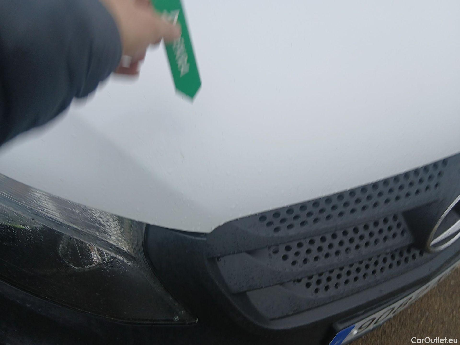  Mercedes  Vito MERCEDES-BENZ  / 2014 / 4P / furgón 114 CDI Larga #2