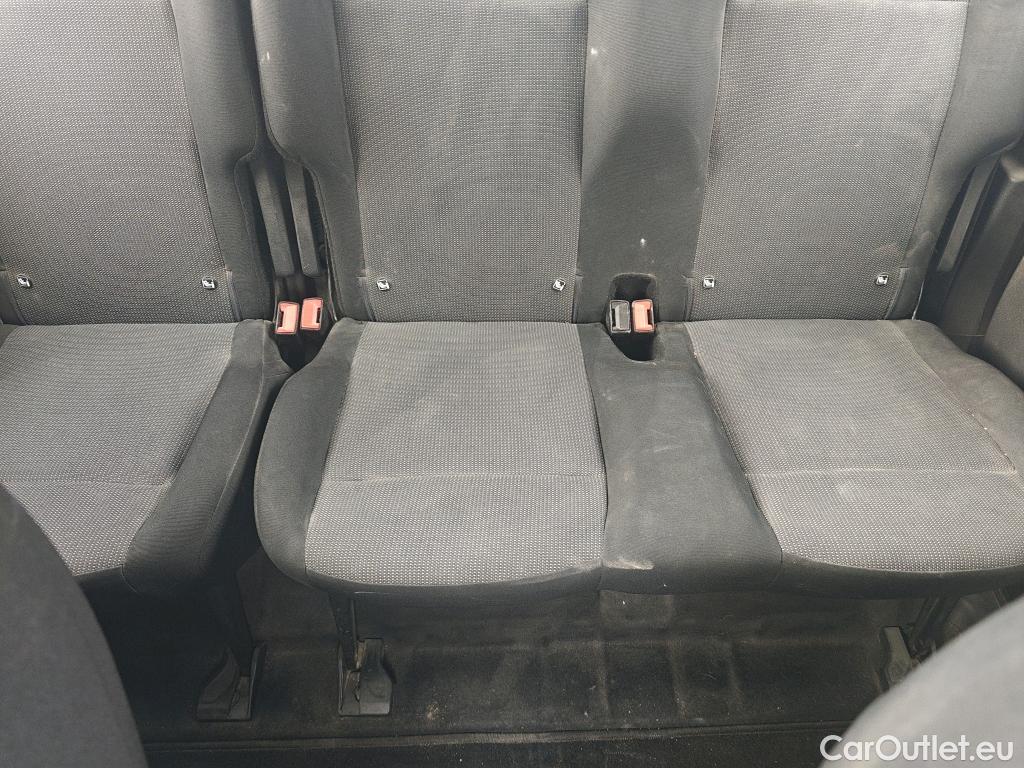  Citroen  Berlingo CITROEN  / 2018 / 5P / combi Talla M BlueHDi 100 S&S LIVE PACK (IND) #32