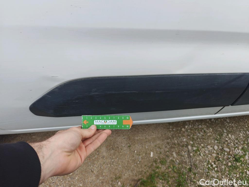  Citroen  Berlingo CITROEN  / 2018 / 5P / combi Talla M BlueHDi 100 S&S LIVE PACK (IND) #55