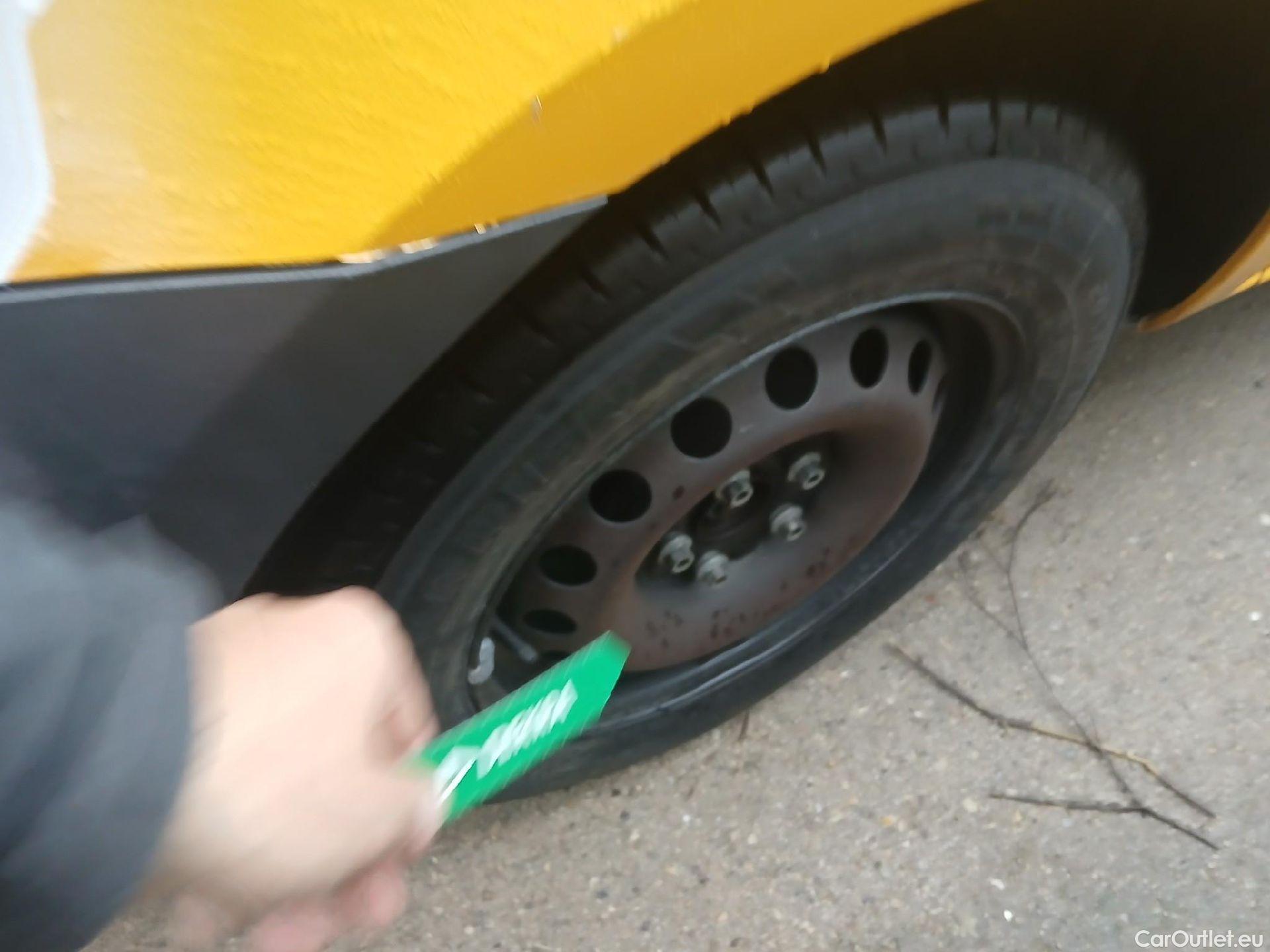  Mercedes  Vito MERCEDES-BENZ  / 2014 / 4P / furgón 114 CDI Larga #27