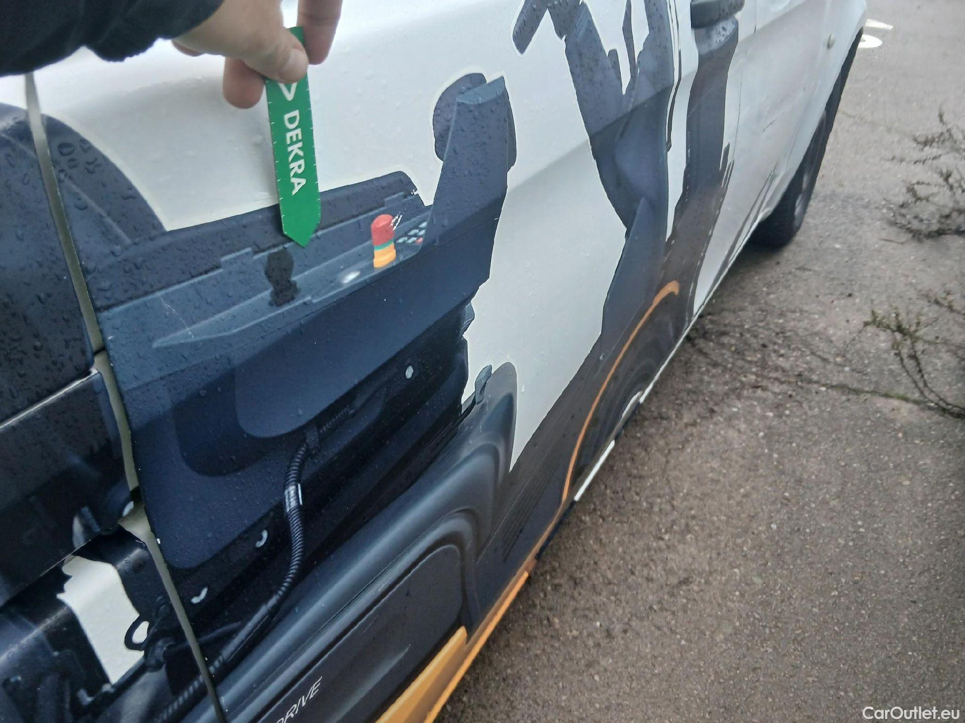  Mercedes  Vito MERCEDES-BENZ  / 2014 / 4P / furgón 114 CDI Larga #32