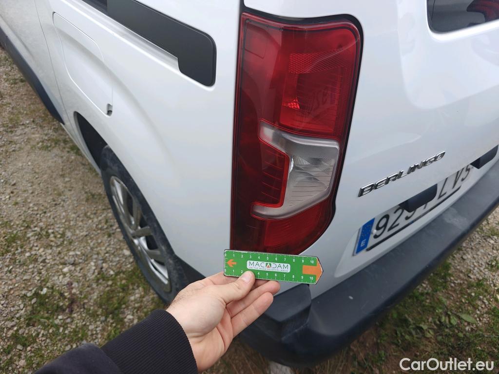  Citroen  Berlingo CITROEN  / 2018 / 5P / combi Talla M BlueHDi 100 S&S LIVE PACK (IND) #81