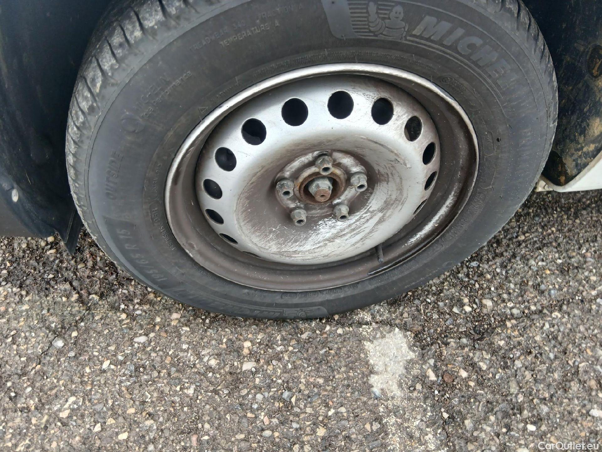  Renault  Kangoo RENAULT  Furgón/2013/3P/furgón derivado de turismo Profesional Blue dCi 59 kW (80CV) #8