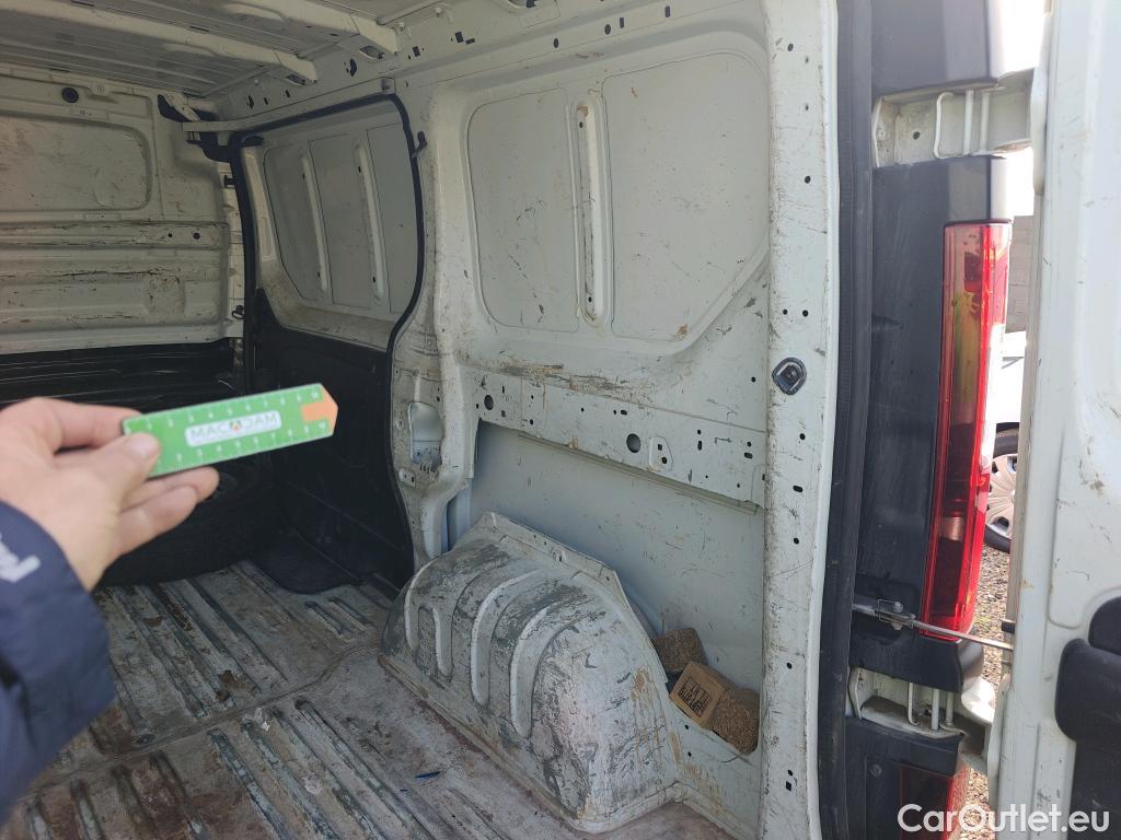  Renault  Trafic RENAULT  / 2014 / 4P / furgón Furgón 29 L1H1 dCi 88kW (120CV) Euro 6 #12