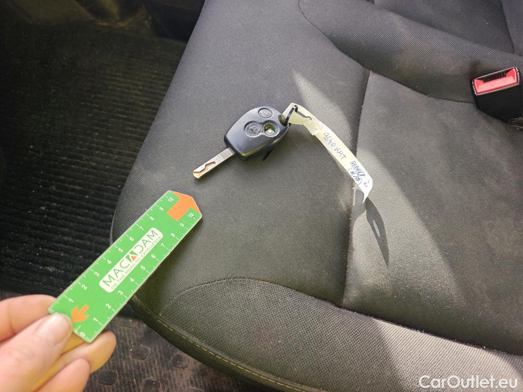  Renault  Trafic RENAULT  / 2014 / 4P / furgón Furgón 29 L1H1 dCi 88kW (120CV) Euro 6 #9