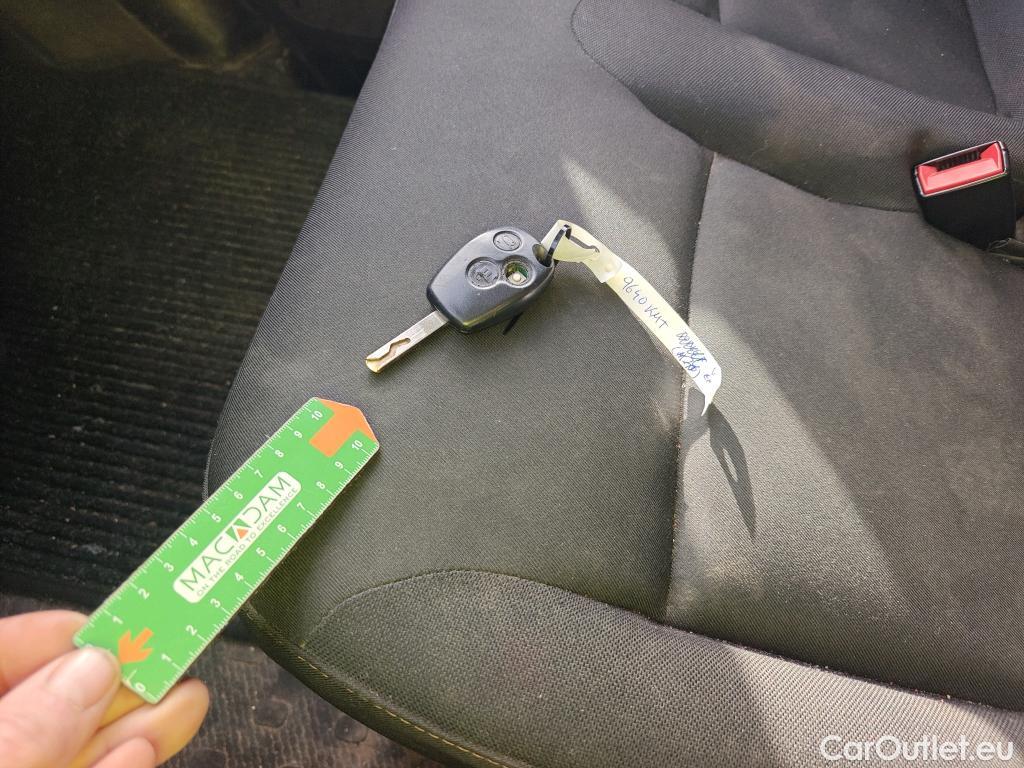  Renault  Trafic RENAULT  / 2014 / 4P / furgón Furgón 29 L1H1 dCi 88kW (120CV) Euro 6 #8