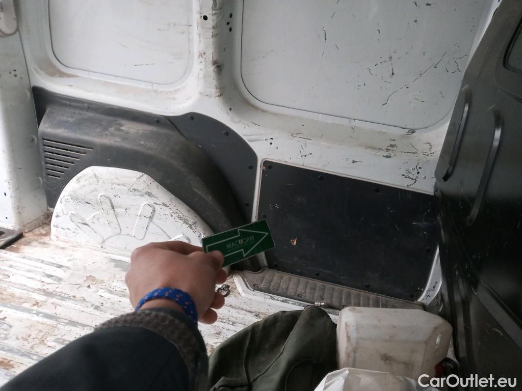  Renault  Kangoo RENAULT  Furgón/2013/3P/furgón derivado de turismo Profesional dCi 66kW (90CV) Euro 6 #46