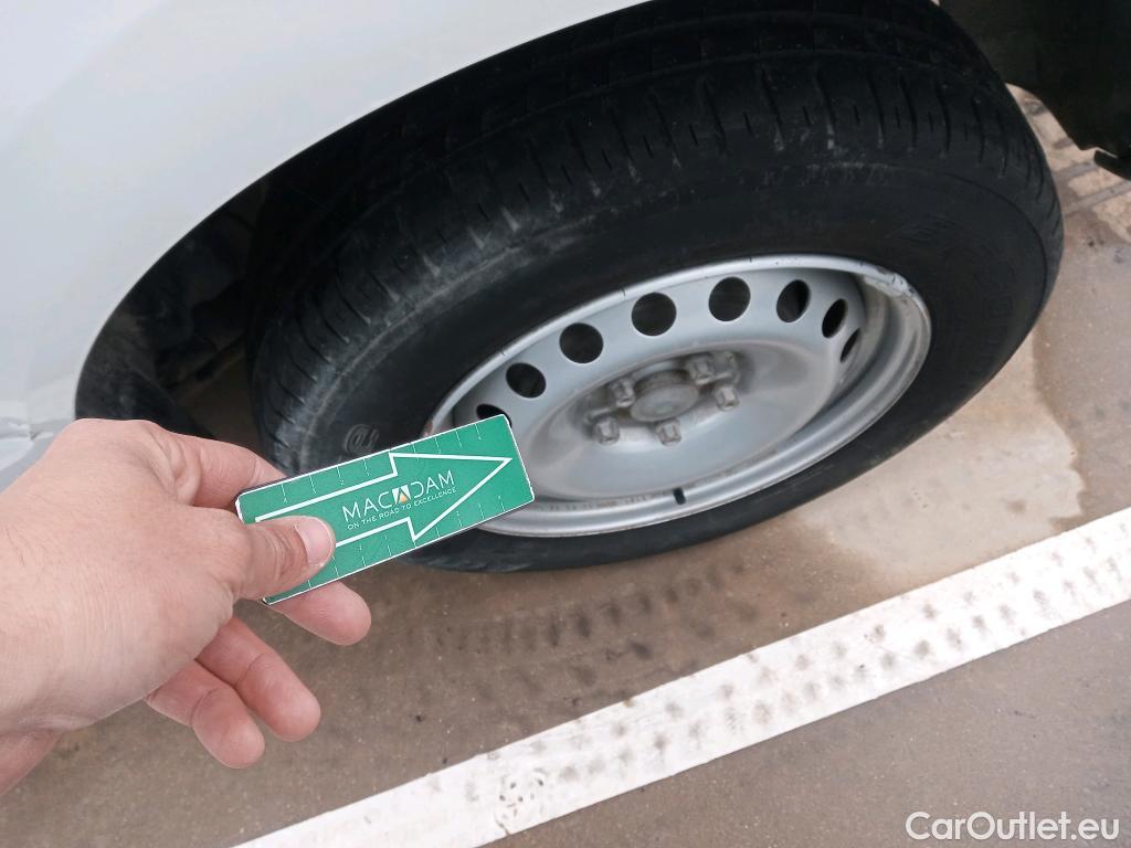  Renault  Kangoo RENAULT  Furgón/2013/3P/furgón derivado de turismo Profesional dCi 66kW (90CV) Euro 6 #50