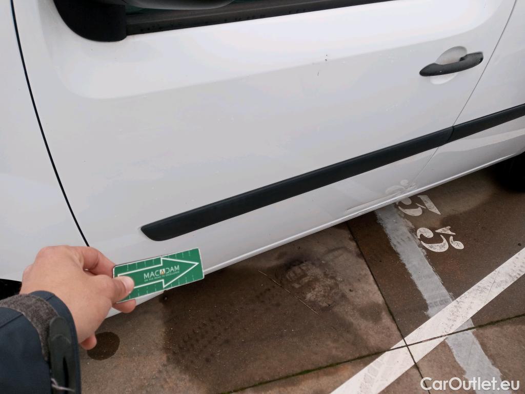  Renault  Kangoo RENAULT  Furgón/2013/3P/furgón derivado de turismo Profesional dCi 66kW (90CV) Euro 6 #30